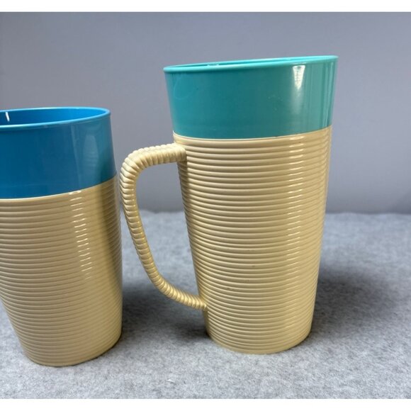 Retro 1960s Raffiaware Thermo-Temp Ribbed Tumblers & Mug Set Teal Cream Thermopl - Picture 2 of 8
